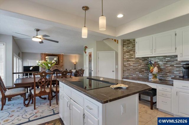 365 Snead Dr N, Keizer, OR 97303