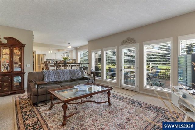 365 Snead Dr N, Keizer, OR 97303