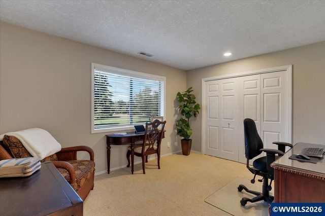 365 Snead Dr N, Keizer, OR 97303