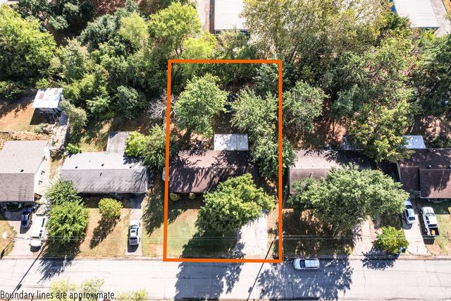 861 SE H Street, Bentonville, AR 72712