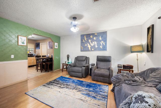 861 SE H Street, Bentonville, AR 72712