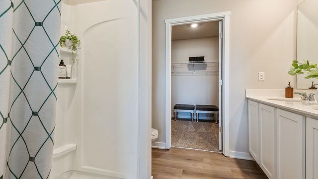 2451 SE Billings Place, West Des Moines, IA 50265