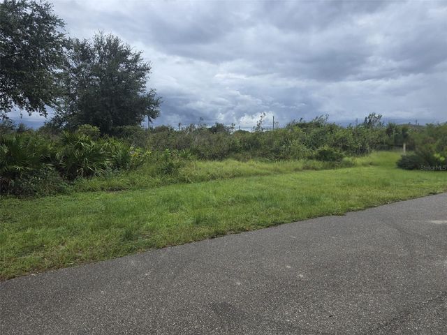 2605 70TH STREET W, Lehigh Acres, FL 33971