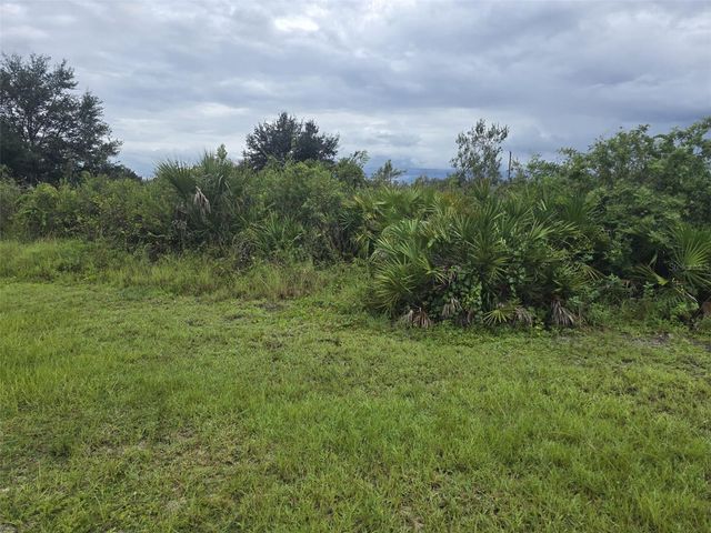 2605 70TH STREET W, Lehigh Acres, FL 33971