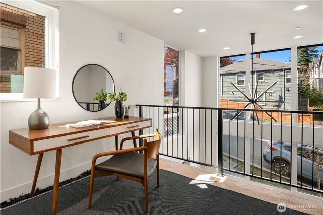 755 Hayes Street, Seattle, WA 98109