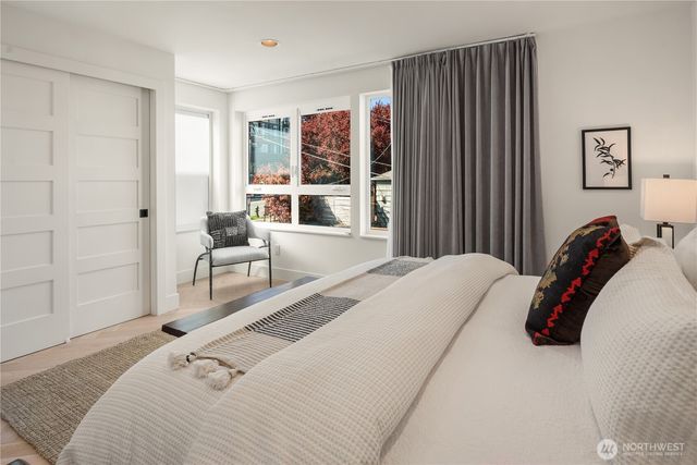 755 Hayes Street, Seattle, WA 98109