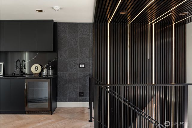 755 Hayes Street, Seattle, WA 98109