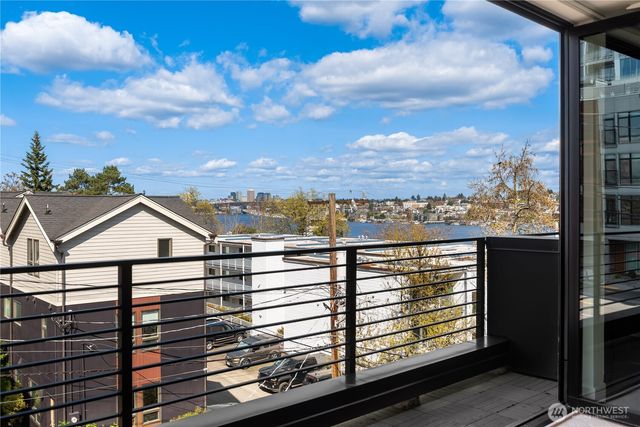 755 Hayes Street, Seattle, WA 98109