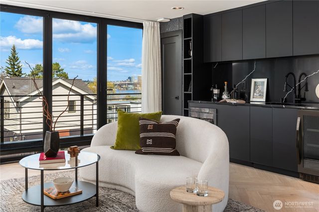 755 Hayes Street, Seattle, WA 98109