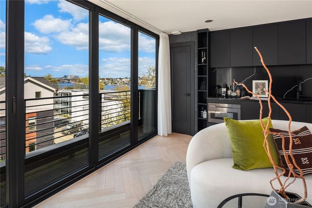 755 Hayes Street, Seattle, WA 98109