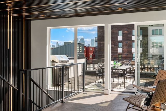 755 Hayes Street, Seattle, WA 98109