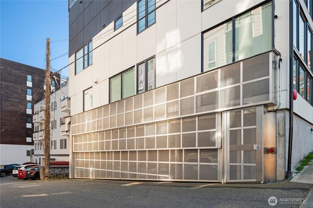 755 Hayes Street, Seattle, WA 98109