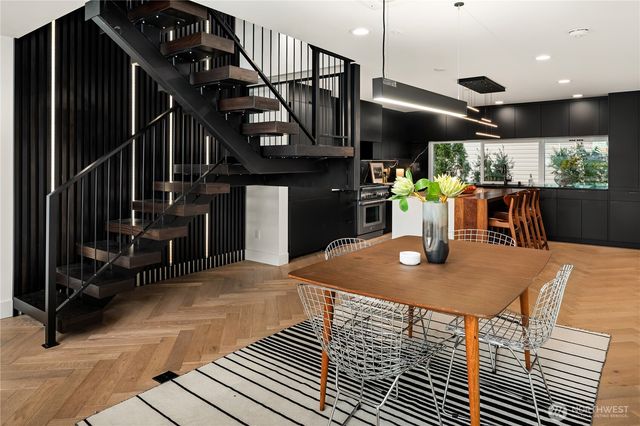 755 Hayes Street, Seattle, WA 98109