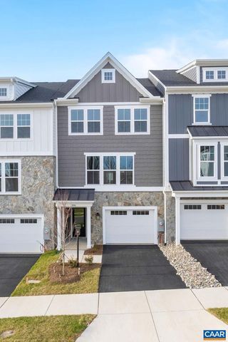 3046 FARROW CIR, Charlottesville, VA 22901