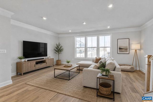 3046 FARROW CIR, Charlottesville, VA 22901