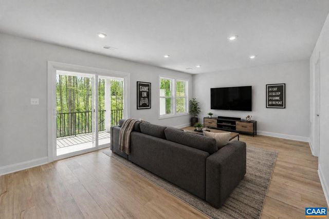 3046 FARROW CIR, Charlottesville, VA 22901