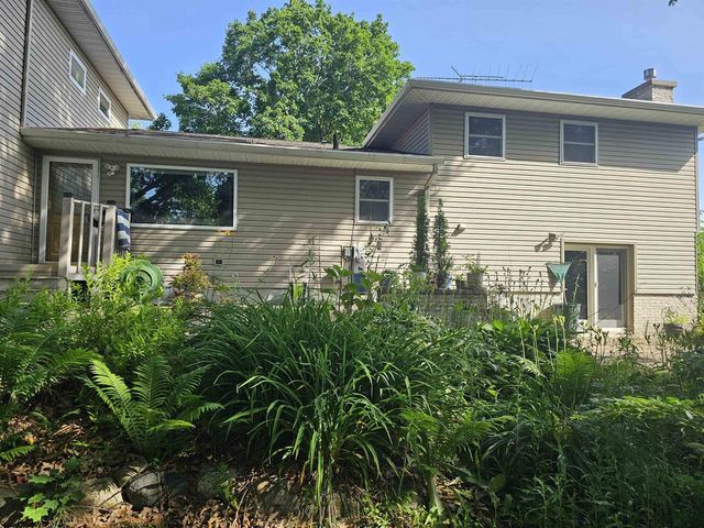 500 W Riverside Drive, Waterloo, WI 53594