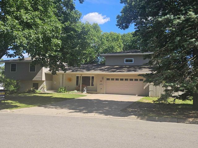 500 W Riverside Drive, Waterloo, WI 53594