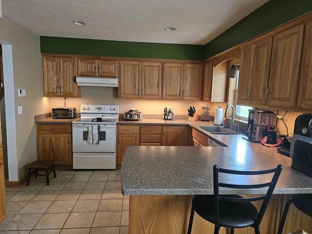 500 W Riverside Drive, Waterloo, WI 53594