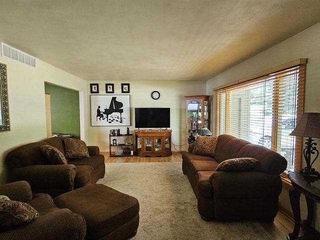 500 W Riverside Drive, Waterloo, WI 53594