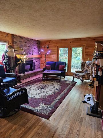 500 W Riverside Drive, Waterloo, WI 53594