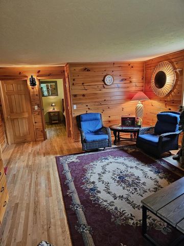 500 W Riverside Drive, Waterloo, WI 53594