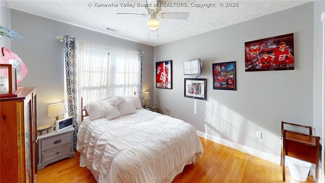 327 Northridge Drive, Hurricane, WV 25526