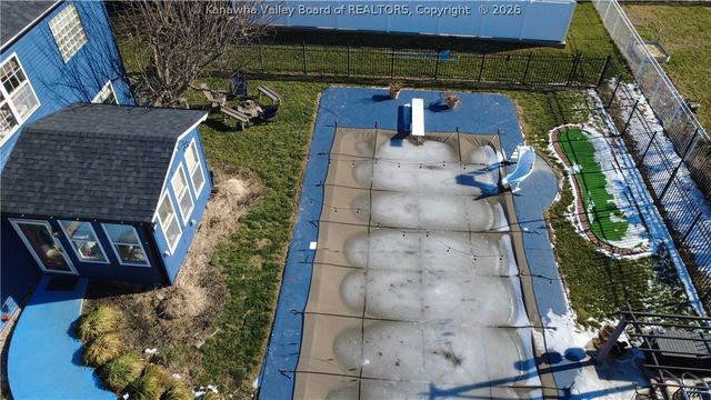 327 Northridge Drive, Hurricane, WV 25526