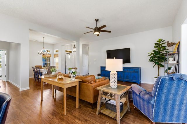 71 Willowbend Dr., Murrells Inlet, SC 29576