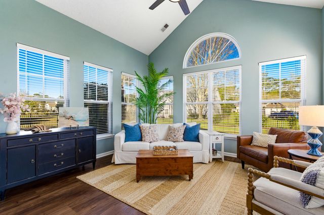 71 Willowbend Dr., Murrells Inlet, SC 29576