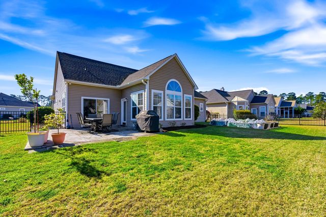 71 Willowbend Dr., Murrells Inlet, SC 29576