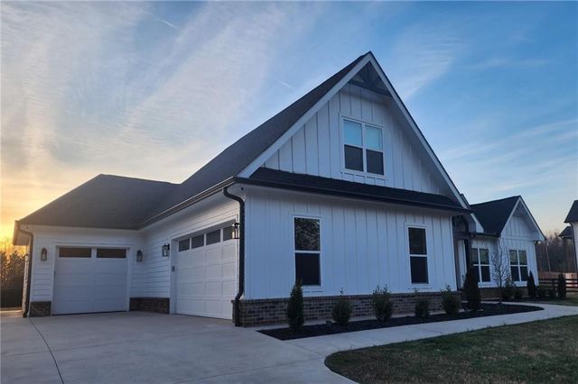 246 Pleasant Hill Church NE Road, Winder, GA 30680