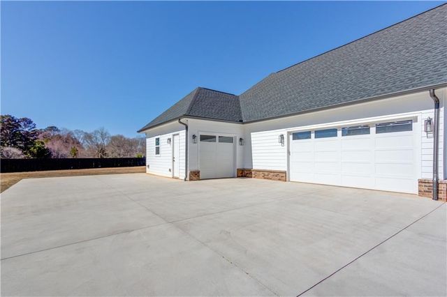 246 Pleasant Hill Church NE Road, Winder, GA 30680