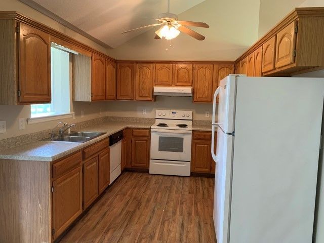 2306 Pumpkin Creek Ln, Spring Hill, TN 37174