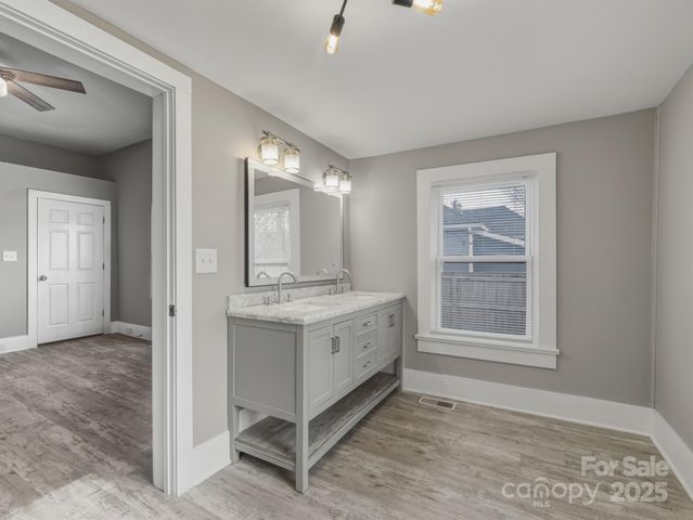 4313 Hovis Road, Charlotte, NC 28208