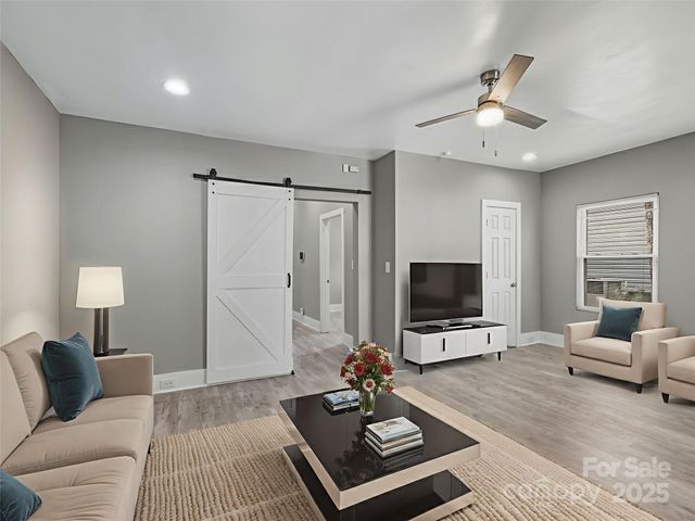 4313 Hovis Road, Charlotte, NC 28208