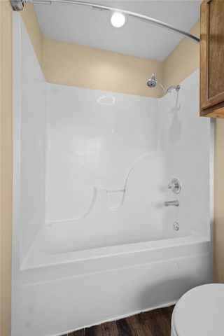 297 Meeker Drive, Gentry, AR 72734