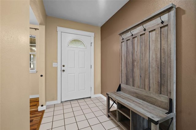 297 Meeker Drive, Gentry, AR 72734