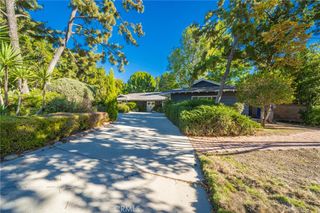 9356 Beckford, Northridge, CA 91324