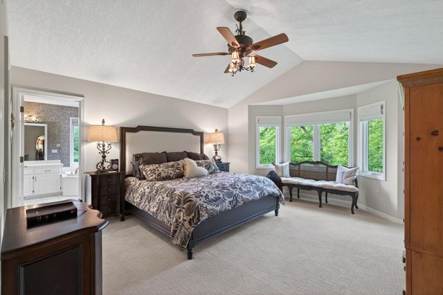 18720 25th Avenue N, Plymouth, MN 55447