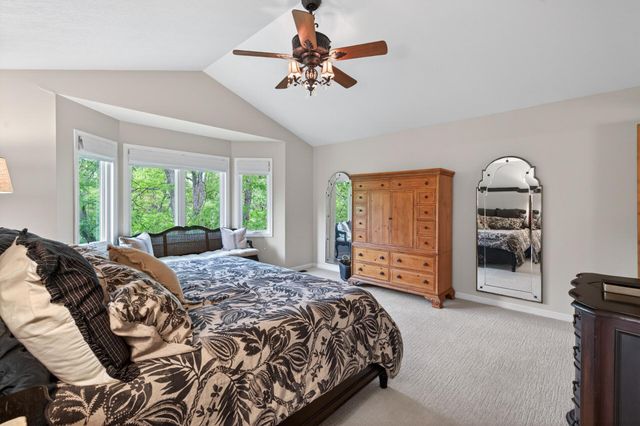 18720 25th Avenue N, Plymouth, MN 55447