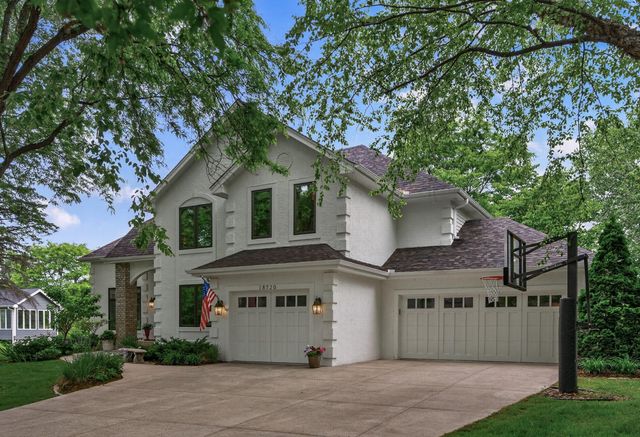 18720 25th Avenue N, Plymouth, MN 55447