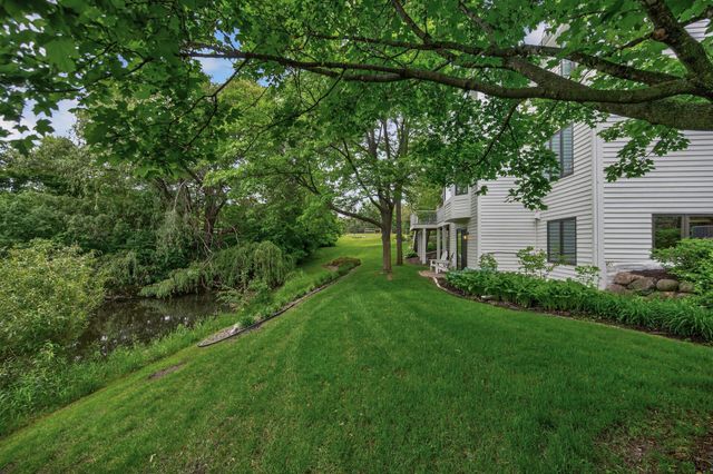 18720 25th Avenue N, Plymouth, MN 55447