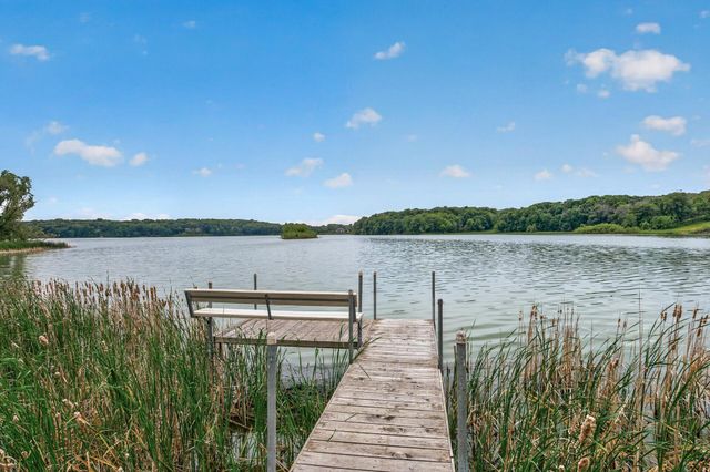 18720 25th Avenue N, Plymouth, MN 55447