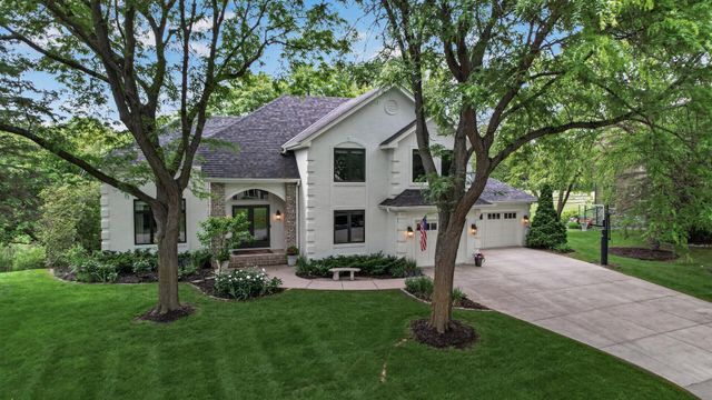 18720 25th Avenue N, Plymouth, MN 55447