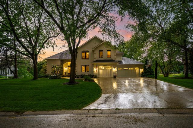18720 25th Avenue N, Plymouth, MN 55447