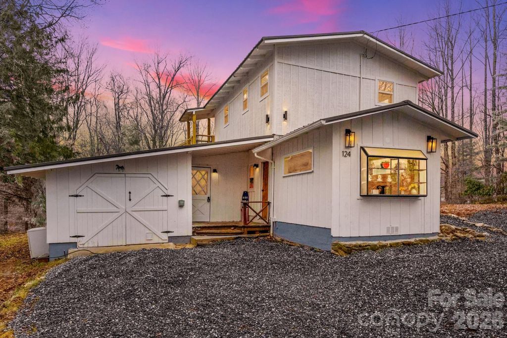 124 Glad Tidings Lane, Sylva, NC 28779