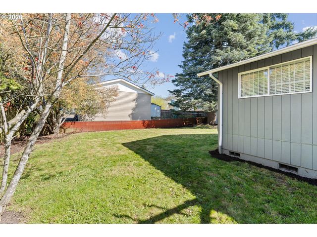 5687 Se LLOYD St, Milwaukie, OR 97222