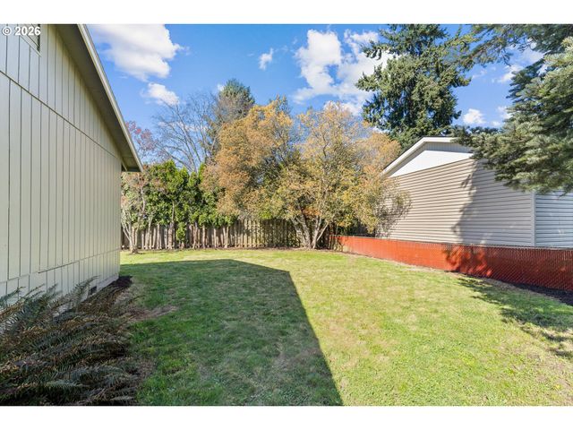 5687 Se LLOYD St, Milwaukie, OR 97222