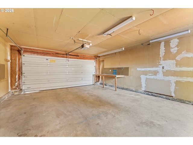 5687 Se LLOYD St, Milwaukie, OR 97222